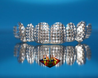 Custom Grillz with Pyramid Cuts by Unik