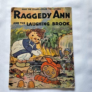 Raggedy Ann and the Laughing Brook 洋書 Large Book Raggedy Ann and
