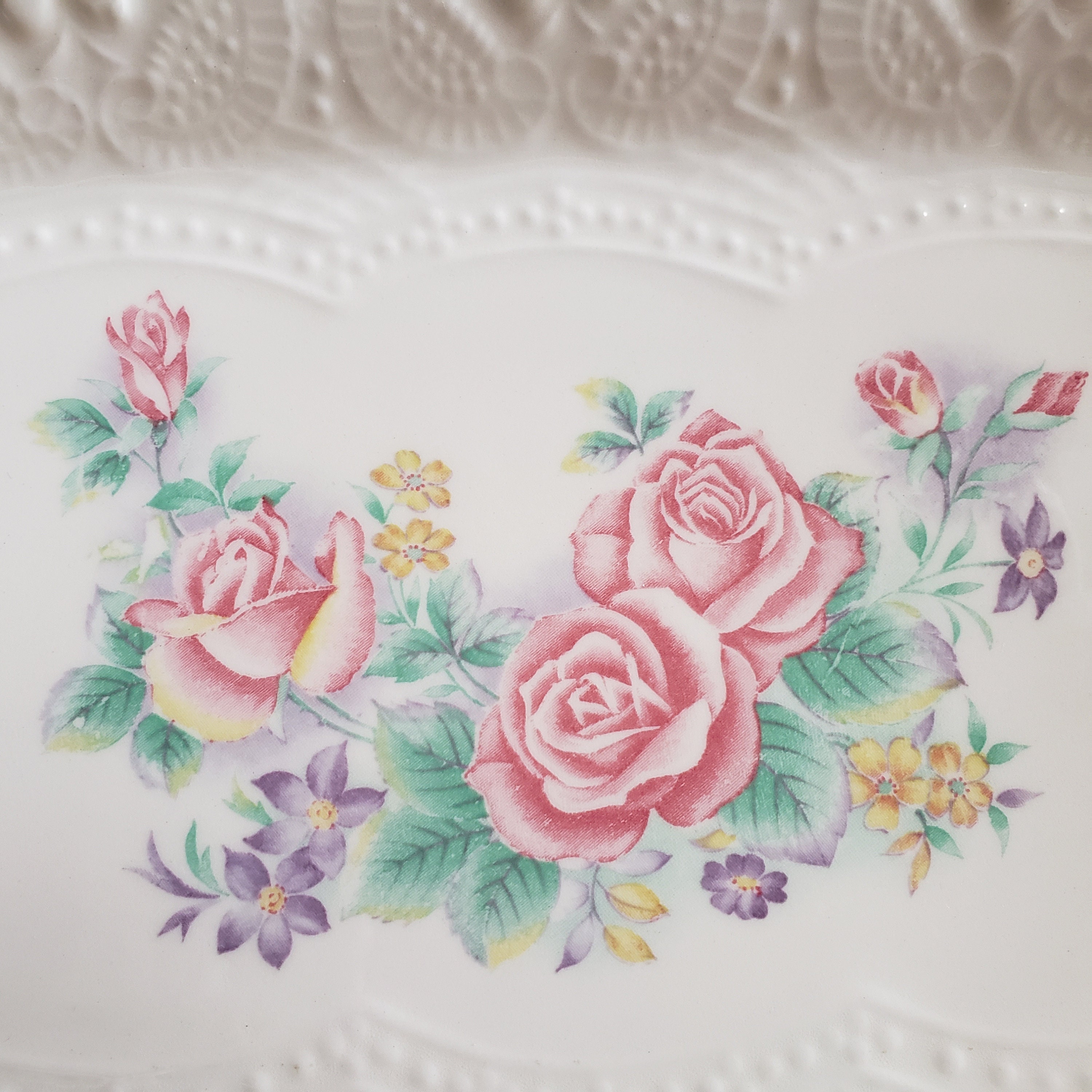 Retro Metal Snack Trays 12PC Set, Yellow With Pink Flower Roses