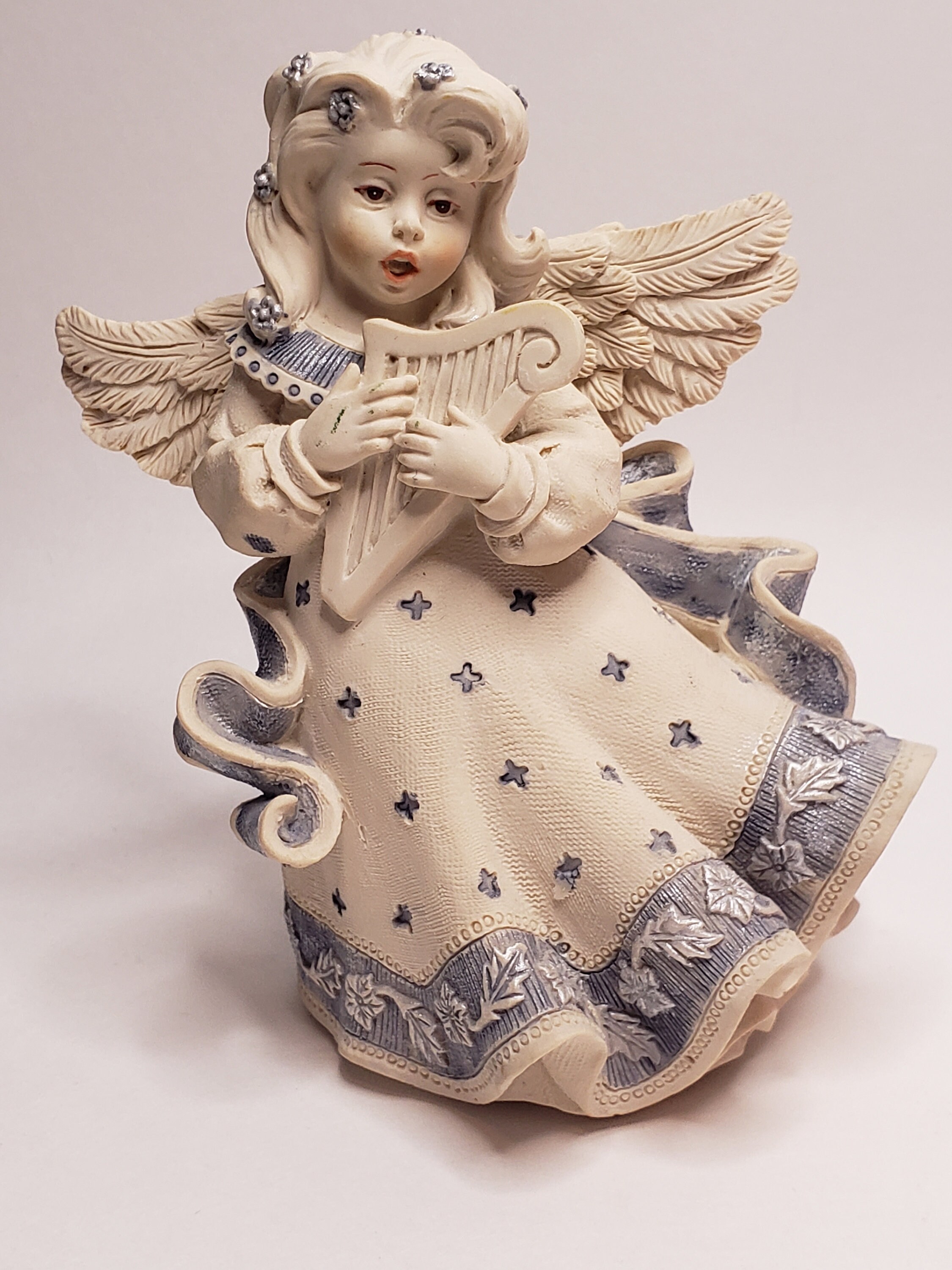 Sarah's Angels harmony Figurine by Cheri Lane 2000 -  Canada