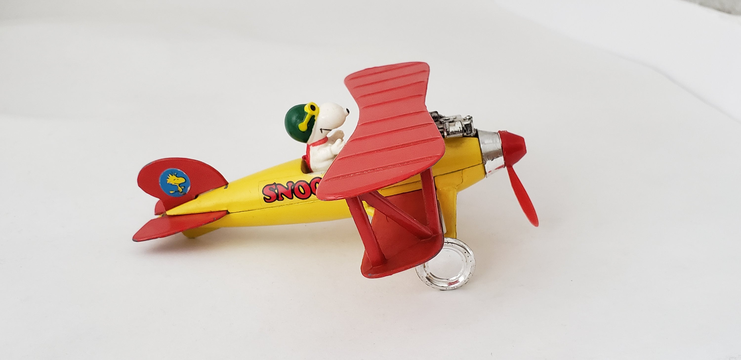 Snoopy store airplane toy