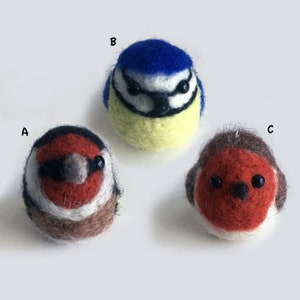 birds, Needle felted birds, needle felted , Needle Felted gift, handmade, Felted birds, bag/key charm, bird bag/key charms,