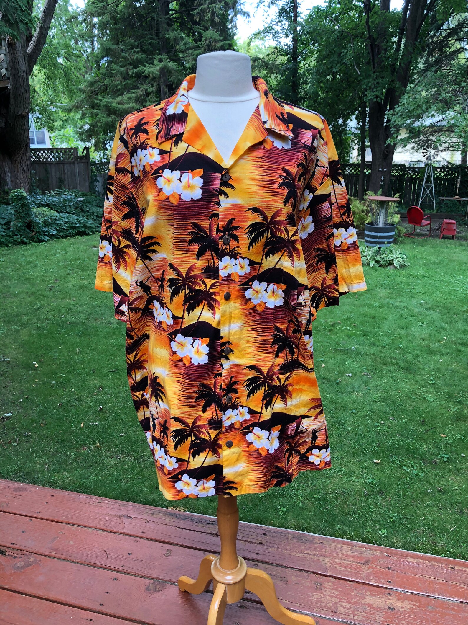 hilo hattie aloha shirts