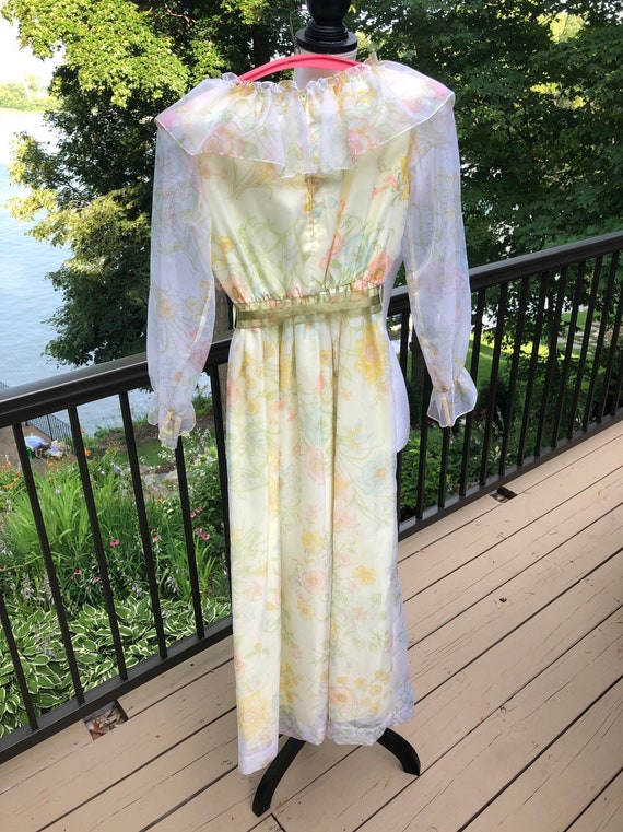 Yellow Floral Vintage Chiffon and Satin Long Slee… - image 4