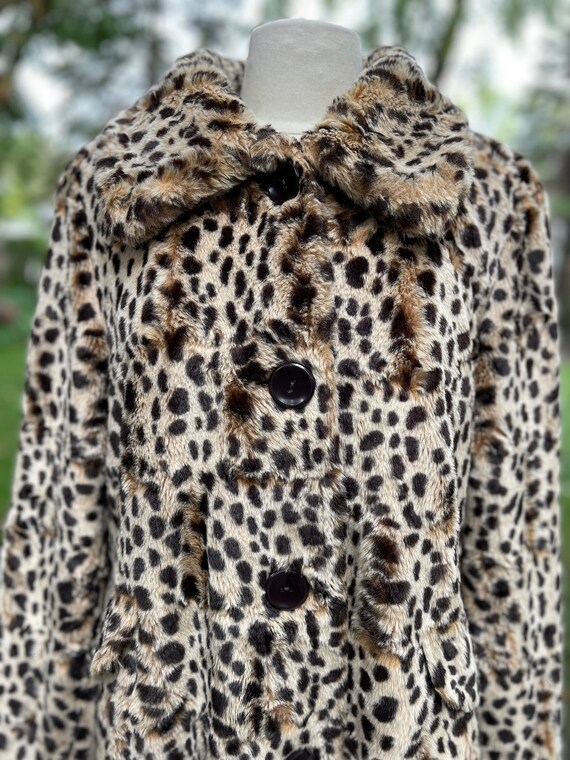 Silky Soft Vintage Leopard or Cheetah Faux Fur Co… - image 3