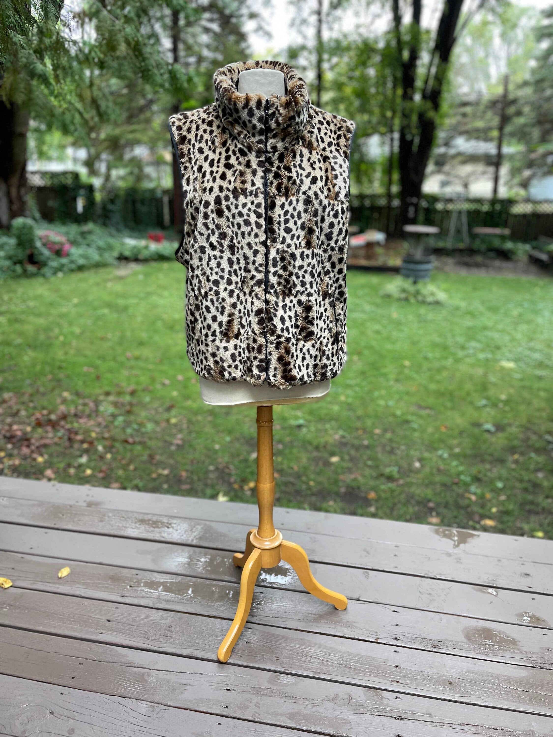 Leopard Print Faux Fur Vest Tan Brown Black Cheetah Fake Fur Leopard Print Faux Fur Vest Tan Brown Black Cheetah Fake Fur
