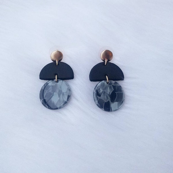 Gray acrylic golden earrings, tortoise she, dangle drop earrings, chich tortoiseshell earrings