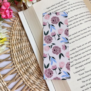 Floral Bookmark| Cottagecore Aesthetics| Cute Bookmark| Book Lover Gift| Bookish Gift| Bookworm Gift| Book Accessories| Floral Aesthetics