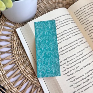 Floral Bookmark | Cute Floral Bookmark| Book Lover Gift| Bookish Gift| Bookworm Gift| Book Accessories| Aesthetic Floral Bookmark| Book Worm