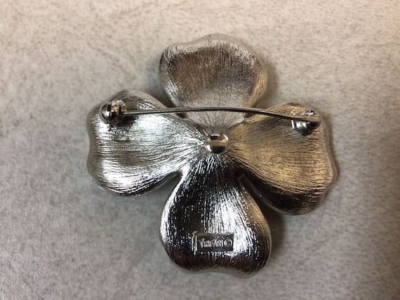 Crown Trifari silver tone flower brooch - image 2