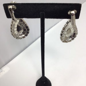 Celebrity NY Vintage necklace and earring set image 9