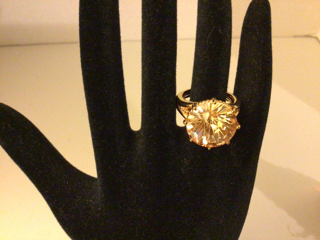 Beautiful Gold Tone Fashion Ring With Large Light Amber Crystal Etsy