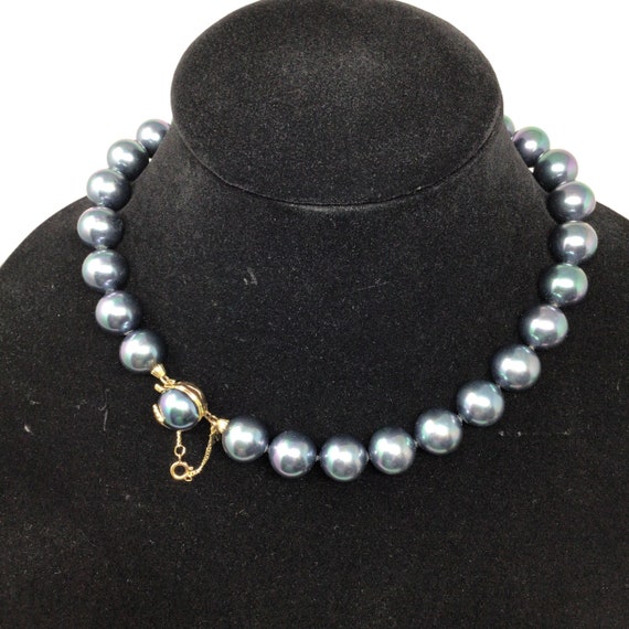 Majorica peacock color pearl necklace - image 1
