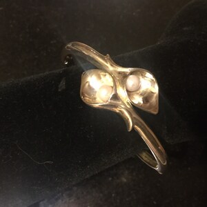 Vintage Avon Tulip Silver tone Bangle