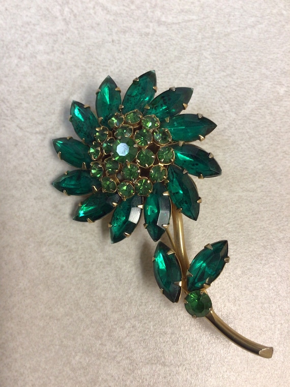 Vintage green crystal flower brooch