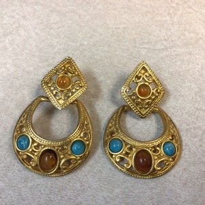 Vintage Avon Egyptian Revival dangle pierced earrings