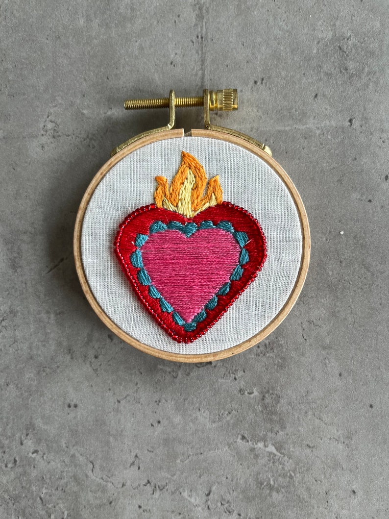 Heart Embroidery Hoop Wall Decor Hand-Stitched Art Valentine's day gift image 2