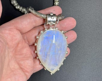 Moonstone Pendant and necklace