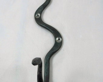 Snake hook