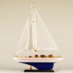 SAILING BOAT Model / Wooden Miniature Boat with Sails / Vintage Art / Nautical Deco / Home Decoration / Table & Library Decoration