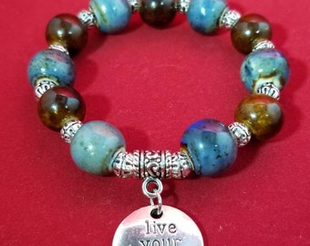 Inspirational charm bracelet