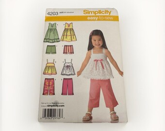 PDS3013 Sewing Pattern Toddlers' Hooded T-Shirt & Jeans, PDF