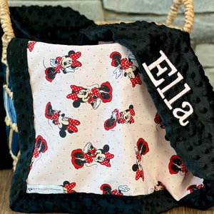 Personalized Minnie Mouse Blanket | Minnie Mouse | Frame Style Border | Baby Shower Gift | | Minnie Birthday Gift Blanket|Disney Minnie