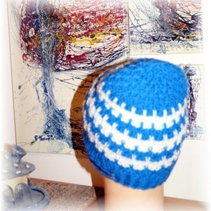 StrickMütze BlauGestreiftGeblümt UNIKAT Bild 2