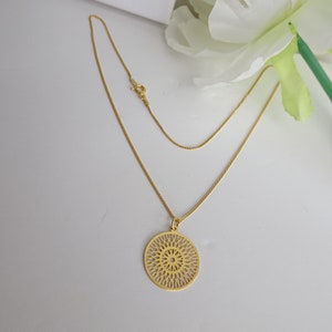 Gold Mandala Necklace. Gold Vermeil Mandala Necklace. Sterling Silver Gold Plated Mandala Pendant. Minimalist Mandala Necklace. Dainty Charm