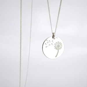Collar de diente de león. Collar de diente de león con flores. Collar con colgante de diente de león redondo. Collar con la frase "Pide un deseo".