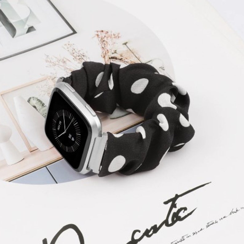 fitbit scrunchie strap