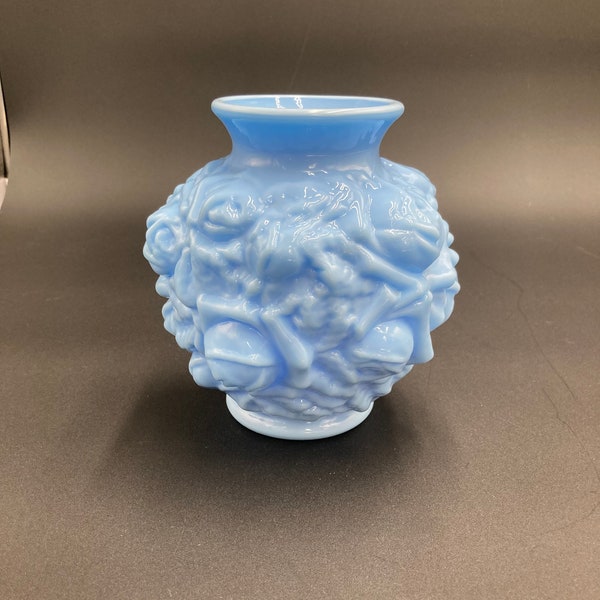 Imperial Glass “ La Bella Rose” Blue Milk Glass Vase with Roses [beesme]