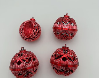 Set of 3 + 1 Mid Century Bradford Ornaments [beesme]