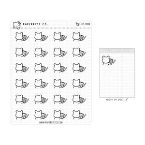 Pode incluir: Uma folha de 20 adesivos com tema de urso, representando um urso segurando uma caneta e papel. Os adesivos são em preto e branco e medem 3,8 cm de largura.
