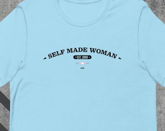 Self Made Woman Trans Pride T-shirt - pasvorm uniseks