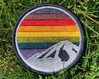 Parche de montaña arcoíris (adhesivo con velcro o termoadhesivo): parche con la bandera del orgullo inclusivo