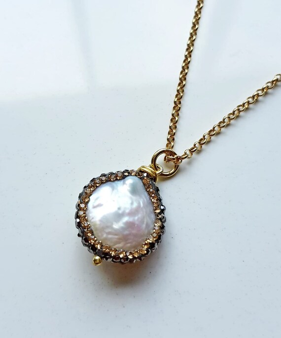 Mother Of Pearl Pendant On A Sterling Silver 925 Necklace Gold - Mother Of Pearl Pendant Gold