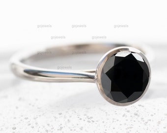 Bezel Black Spinel Ring, 14k Gold Black Spinel Ring, Anniversary Ring, Stacking Ring, Solid Gold Black Stone Ring, Promise Ring, Gift Rings