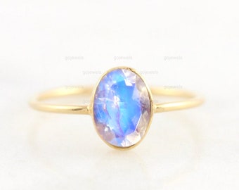 Rainbow Moonstone Ring, 14k Gold Moonstone Ring, Delicate Gold Gemstone Ring, Oval Moonstone Ring, June Birthstone Ring, Anniversary Ring