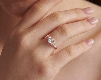 Anello solitario ovale vintage con 7 pietre di moissanite a forma di marquise e pera, anello di fidanzamento con diamanti a grappolo, anello allungato in argento.