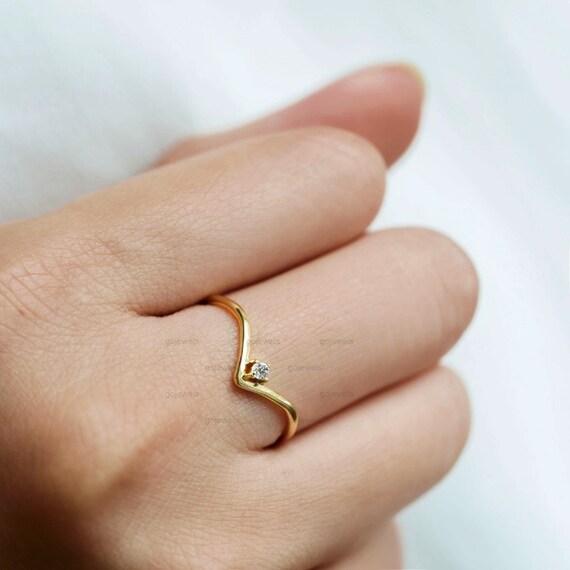 14k Gold Diamond V Ring Valentines Day Gift Dainty Midi V Diamond Wedding Band Minimalist Chevron Nesting Ring Moissanite Chevron Ring