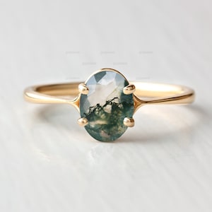 Minimalist Green Stone Ring, Solitaire Oval Moss Agate Ring, 14k Solid Gold Ring, Natural Green Agate Ring, Statement Ring, Promise Ring