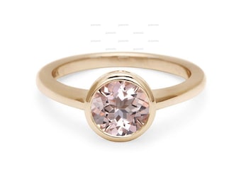 Bezel Set Round Cut Morganite Ring, 14K Gold Morganite Engagement Ring, Solitaire Ring, Natural Gemstone Ring, Stackable Solid Gold Ring