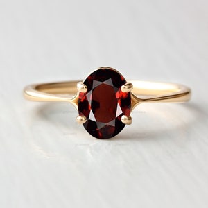 Minimalist Garnet Ring, Red Garnet Gold Ring, Oval Cut Garnet Ring, Solitaire Ring, Natural Red Stone Ring, Stacking Ring January Birthstone