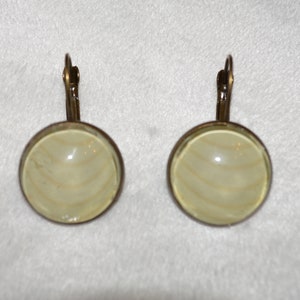 Earrings Earrings Brisure bronze cream striped from coffee capsules with glass cabochon - Upcyling, handmade