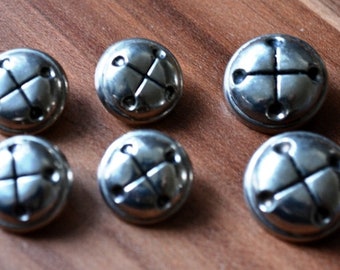 6 buttons silver-coloured 1.9 cm - 2.2 cm