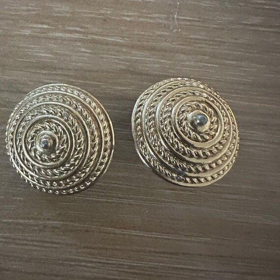Sarah Coventry Signed Coiled Button Earrings - image 1