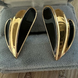 Trifari Art Deco Enamel Clip On Earrings Signed