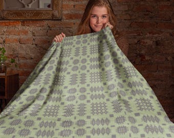 Green and Grey Welsh Tapestry Blanket design Jacquard Throws, Woven Throws