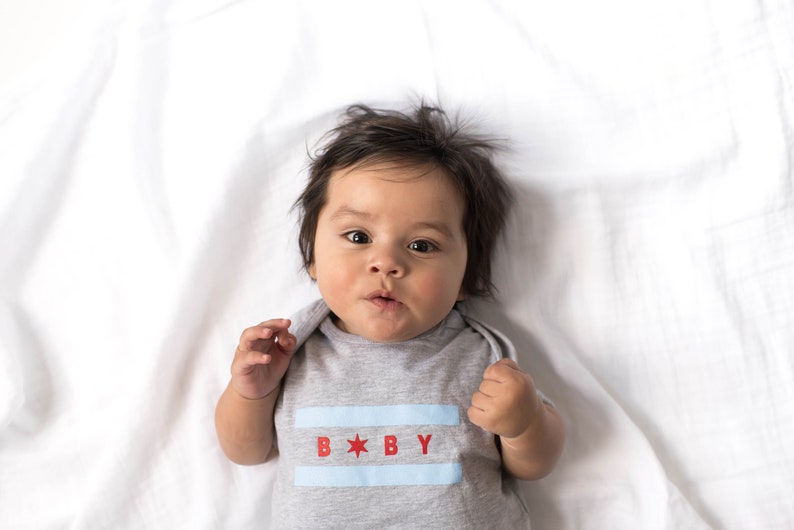 Chicago Flag UNIQUE Baby Gift. SHORT SLEEVE Baby Bodysuits. Lots of Colors Available Long Sleeve